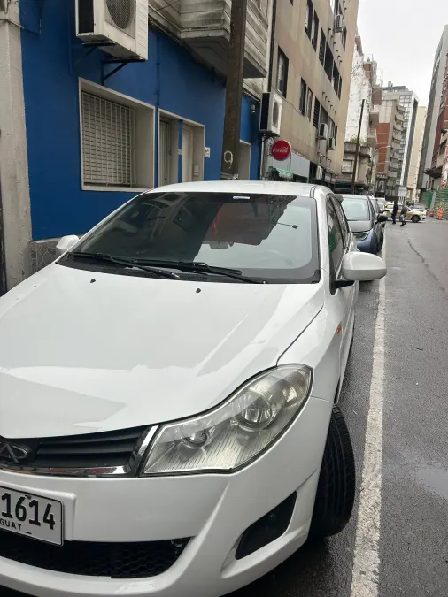 Chery Fulwin 2013 para alquilar