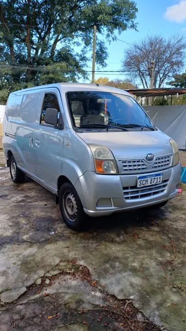 Lifan Foison 2015 para alquilar