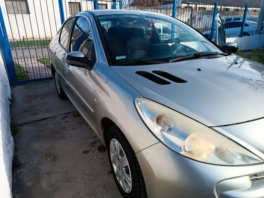 Peugeot 207 2013 — foto 2