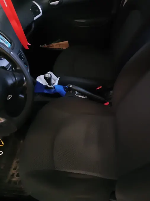 Peugeot 207 2013 — foto 6