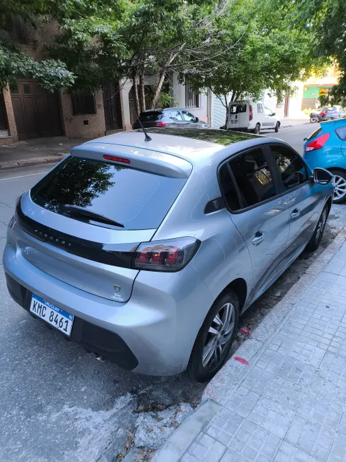Peugeot 208 2024 — foto 2