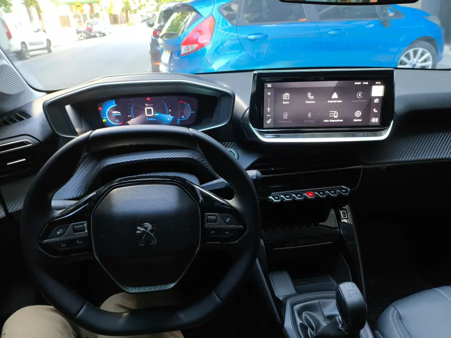 Peugeot 208 2024 — foto 4