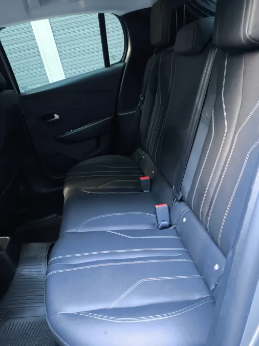 Peugeot 208 2024 — foto 5