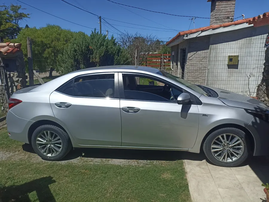 Toyota Corolla 2017 para alquilar