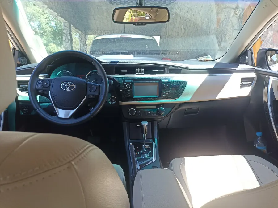 Toyota Corolla 2017 — foto 4
