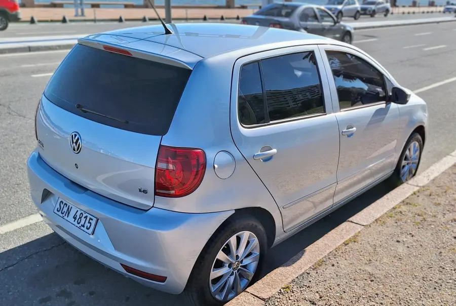 Volkswagen Fox 2013 — foto 2