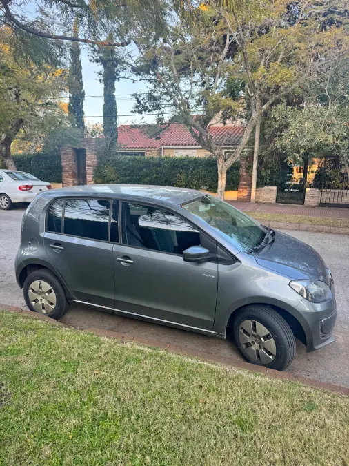Volkswagen up! 2017 — foto 4