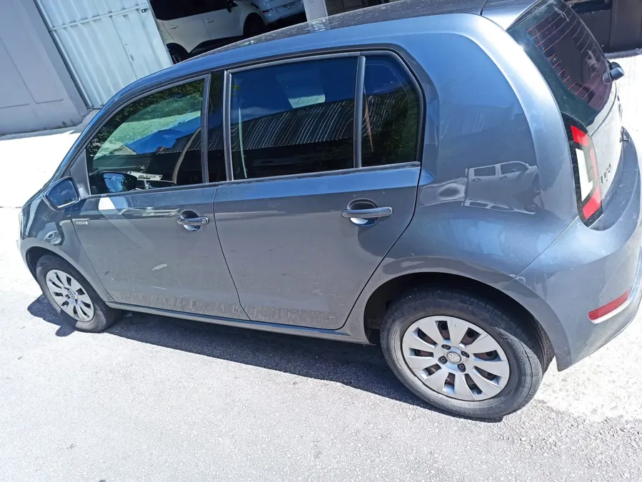 Volkswagen up! 2018 — foto 4