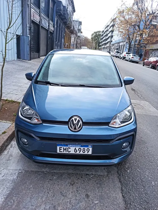 Volkswagen up! 2019 para alquilar