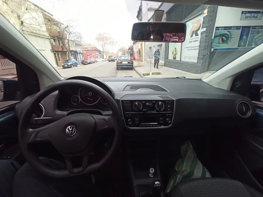 Volkswagen up! 2019 — foto 6